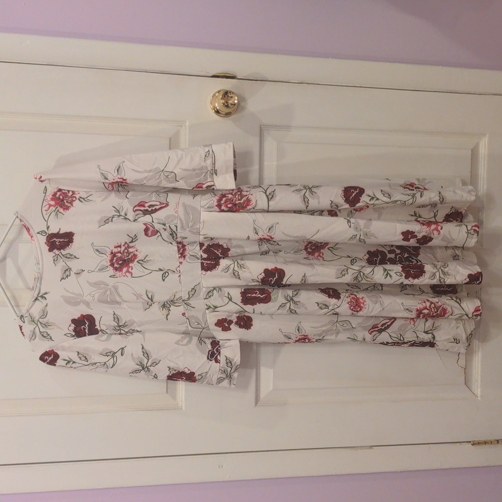 Amazon, Medium, Ivory floral